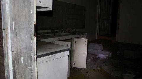 late winter/summer 2015 - Turin-Abandoned-Church77.jpg