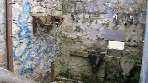 Graydon Hall Pump 1 - Graydon-Hall-Pumphouses15.jpg