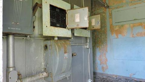 Warehouse - Creepy-Warehouse2.jpg