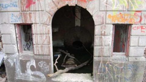 Graydon Hall Pump 2 - Graydon-Hall-Pumphouses29.jpg