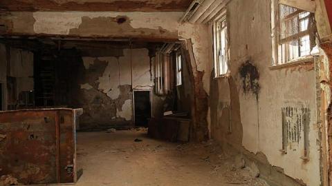 Institut - Seeking-Asylum37.jpg