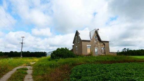 July 2015 - Brick-farmhouse55.jpg