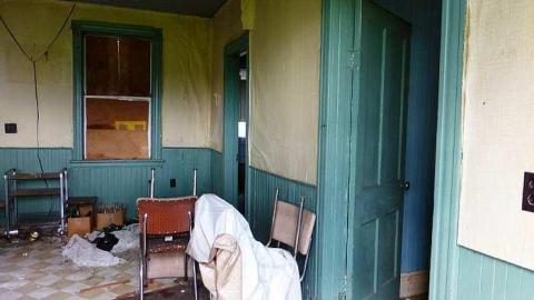 July 2015 - Brick-farmhouse5.jpg