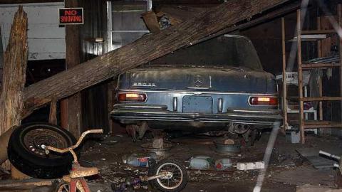 Mercedes Tricycle photo 2