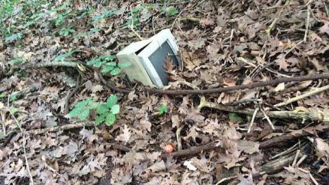 8/19/15 - Hoarders-Trash-Heap13.jpg