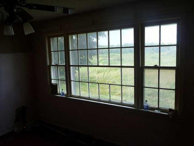 Broken Glass Broken Dreams photo 5