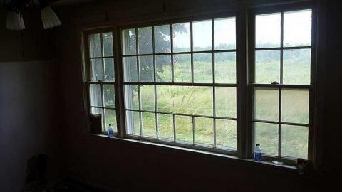 Broken Glass Broken Dreams photo 5