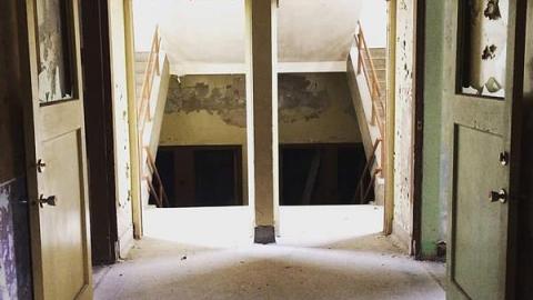 We don't need no education - azimage.jpg