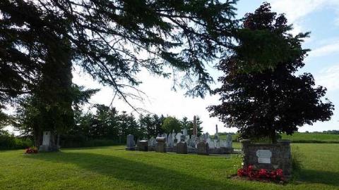 Salem  - Salem-Pioneer-Cemetery28.jpg