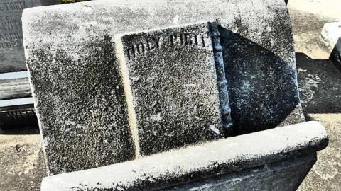 Salem  - Salem-Pioneer-Cemetery35.jpg