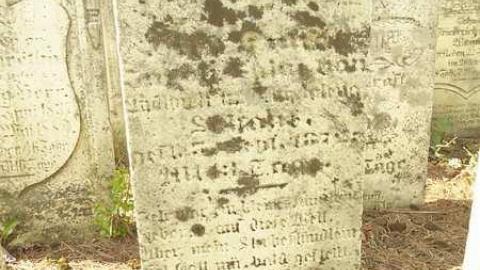 German Cross - Neustadt-Pioneer-Cemetery15.jpg