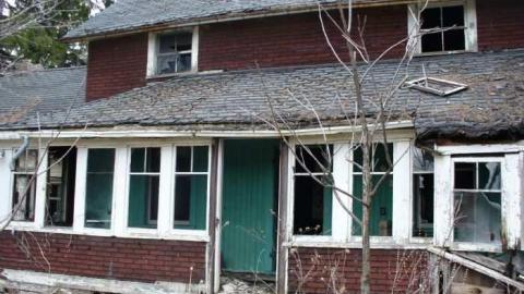 Exterior - Christian-Hoover-House9.jpg