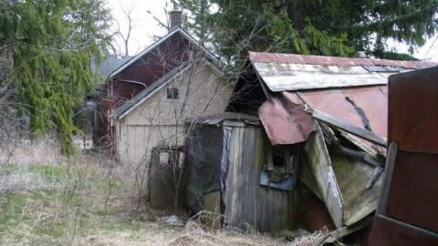 Exterior - Christian-Hoover-House11.jpg