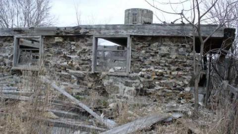 Exterior - Christian-Hoover-House16.jpg