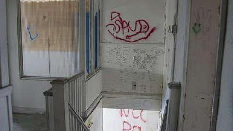 exploring the car dealership - Old-Dealership1.jpg