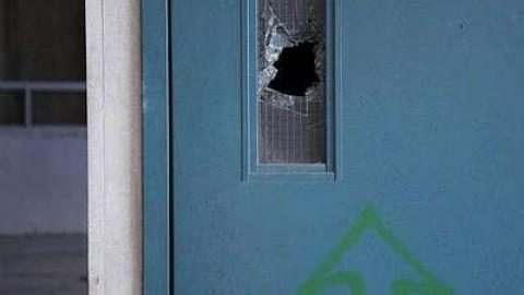 exploring the car dealership - Old-Dealership4.jpg