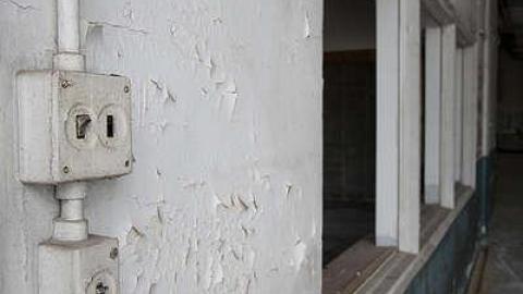 exploring the car dealership - Old-Dealership5.jpg