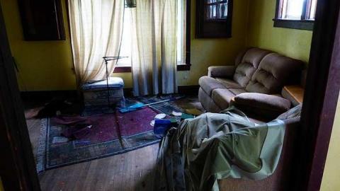 Horsey Folks - y-P1030798.jpg