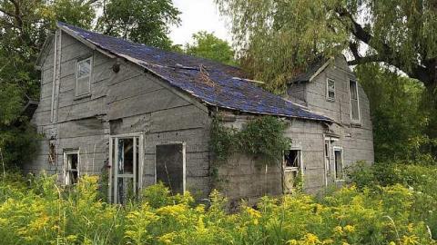 Decaying House - l-IMG_2031.jpg