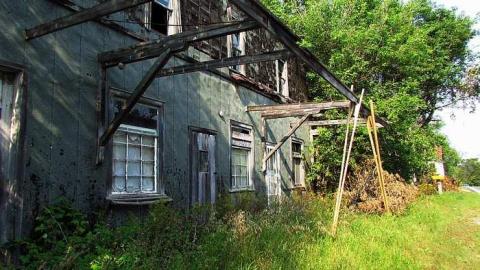 Old Building - Old-Mill-in-Maberly1.jpg
