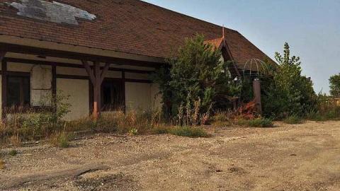 Gallery - j-11997345_10153713604044063_636985434_n.jpg