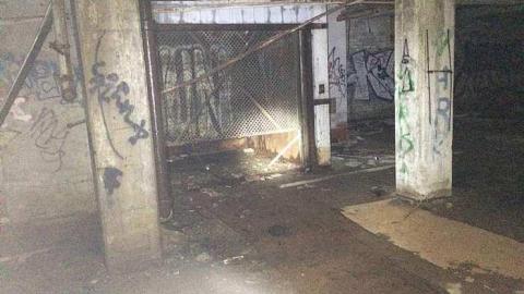 Creepy at Night - Linseed-Factory417.jpg