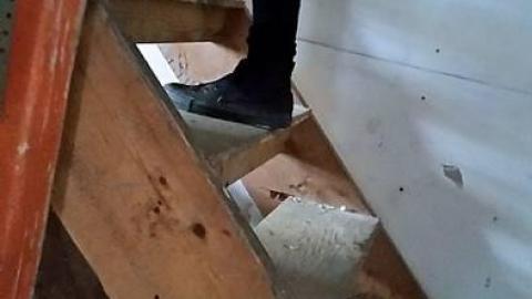 The Hoarders House - y-20150914_182832.jpg