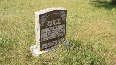 Sept 2015 - Brown-Cemetery8.jpg