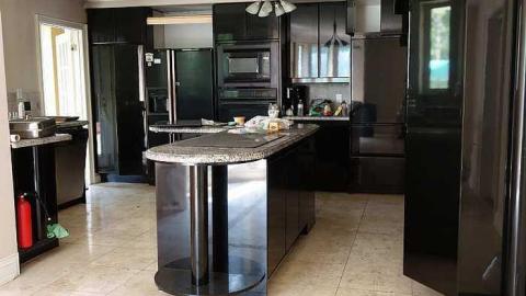 Soiled '15 - Abandoned-Grow-Op-Mansion--Drug-Dealers-Mansion--King-City316.jpg