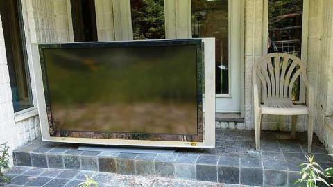 Soiled '15 - Abandoned-Grow-Op-Mansion--Drug-Dealers-Mansion--King-City303.jpg