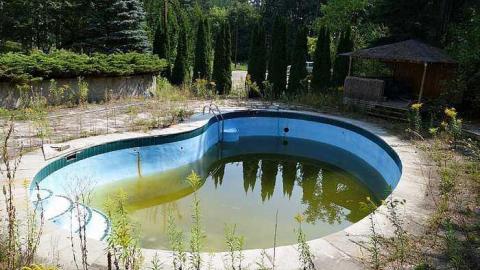 Soiled '15 - Abandoned-Grow-Op-Mansion--Drug-Dealers-Mansion--King-City323.jpg