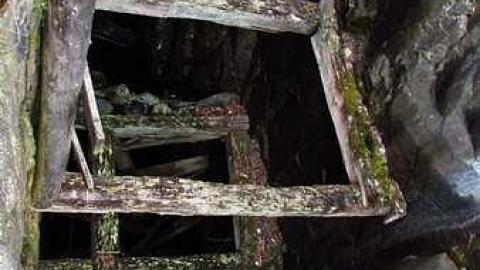 Assorted - Cobalt-Abandoned-Mine10.jpg