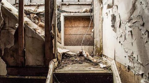 Inside - Hwy-44--Im-not-sure-what.71.jpg