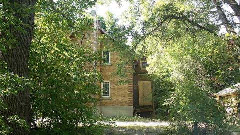 Sept 2015 - DuMoulin-House13.jpg