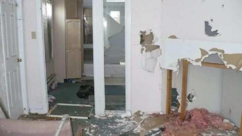 trailers - P1020311.jpg