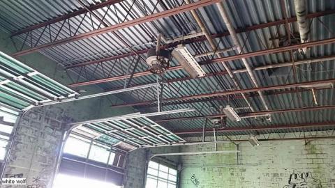 09/15/2015 - Garage-Across-from-Camp-3060.jpg