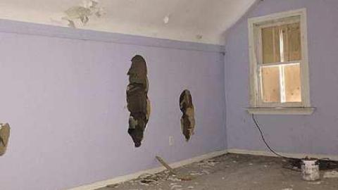 White Farmhouse - Pleasantville-Abandoned-Farm41.jpg