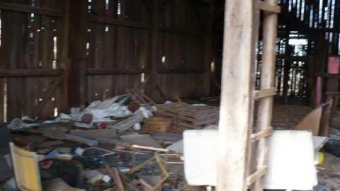 big barn - P1020319.jpg