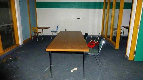 Too Cool For School - b-P1040538.jpg