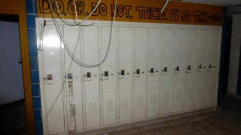 Too Cool For School - t-P1040540.jpg