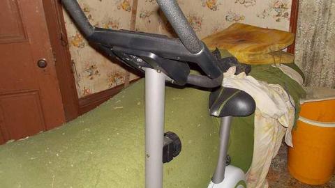 Living On The Edge - Living-On-The-Edge5.jpg