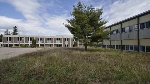 Sept '15 - r-205.jpg