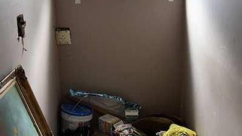 Publicly Public photo 2