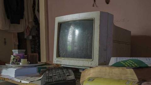 October Visit - Cat-House6.jpg