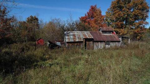 Oct 10, 2015 - Abandoned-Sugar-Shack11.jpg