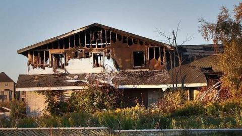 The Burn Conspiracy - This-Place-is-Toast9.jpg