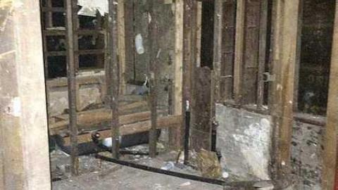 More than spooky - Left-to-the-Vultures-(house)6.jpg