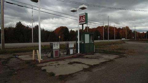 Oct 15, 2015 - Drummonds-Gas12.jpg