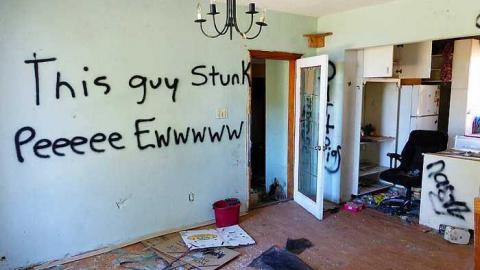 Stinky - This-Guy-Stunk72.jpg