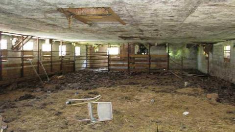N. Whitby Farm - w-Front Barn 1.jpg